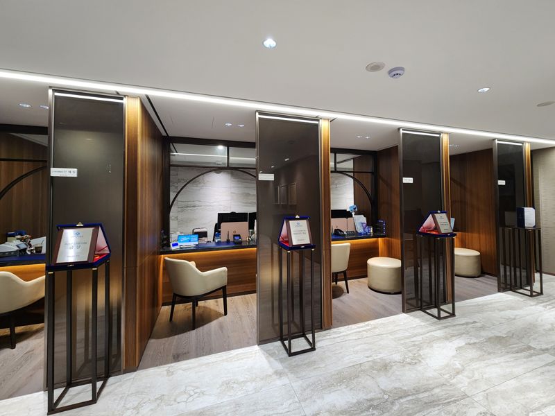 신한투자증권 '신한프리미어 패밀리오피스 청담에비뉴센터' 상담창구. 사진=서민지 기자