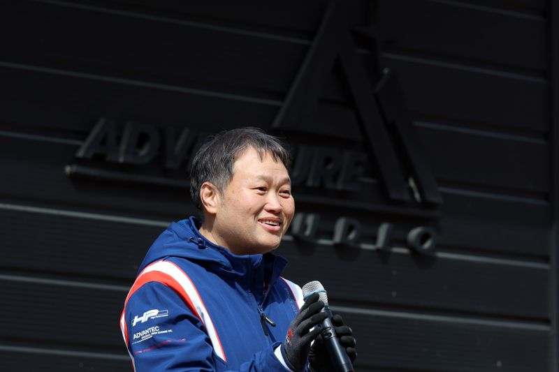 BMW 모토라드 공식 딜러사인 KJ모토라드는 지난 14일 강원도 춘천 ‘더트앤파크’에서 ‘2026 시즌 오프닝 투어’를 개최하며 본격적인 라이딩 시즌의 시작을 알렸다. 이번 행사는 기존의 대규모 집합 방식 대신 딜러 네트워크별 소규모 밀착형으로 진행된 것이 특징이다. BMW 강남 및 남서울 모토라드 고객 70여 명이 참가했으며, 단순 주행을 넘어 어드벤처 전용 연습장에서 라이더 간 친목을 다지고 안전 주행을 다짐하는 시간을 가졌다. 사진=서동일 기자