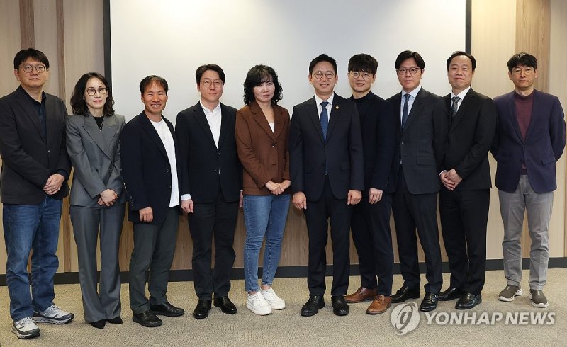 한자리 모인 국내 주요 AI 기업 관계자들 (출처=연합뉴스)