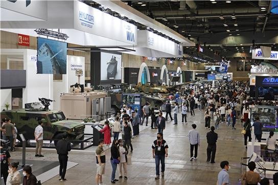 DX KOREA 2026, 방산 유망 기업 육성 나선다..중기부 연계 '방산 스타트업관' 추진