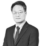 전용기 산업부장·산업부문장