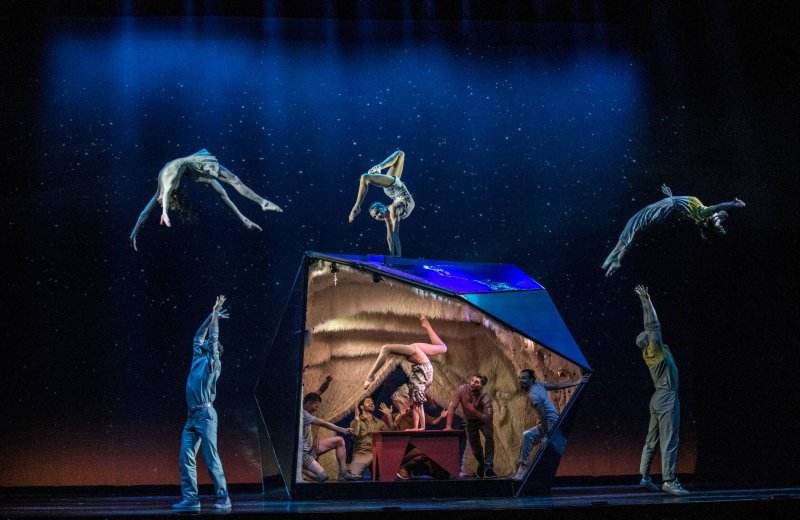 해외 제작진이 참여한 새로운 서커스 공연 '윙즈 오브 메모리'