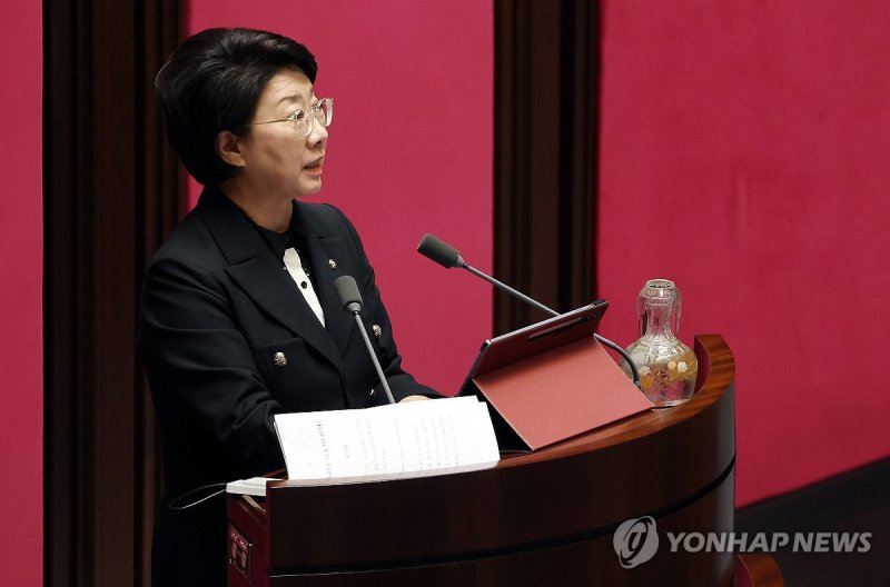 무제한 토론하는 이달희 의원 (출처=연합뉴스)