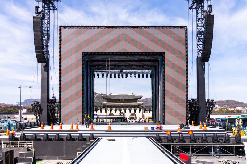 그룹 방탄소년단 광화문 컴백 공연 무대 / 사진제공=빅히트 뮤직, 넷플릭스