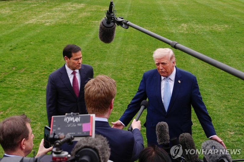 질의응답하는 트럼프 미국 대통령 (출처=연합뉴스)