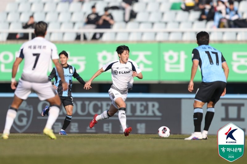 [서울=뉴시스] 프로축구 K리그2 서울이랜드의 서진석. (사진=한국프로축구연맹 제공) 2026.03.21. photo@newsis.com *재판매 및 DB 금지