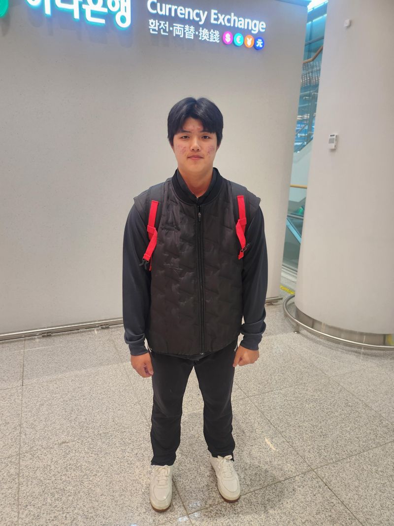 "맞아도 괜찮아, 뭐 어때? 청춘이잖아"… 150km 루키 김태형, '신인왕' 향한 눈부신 성장통