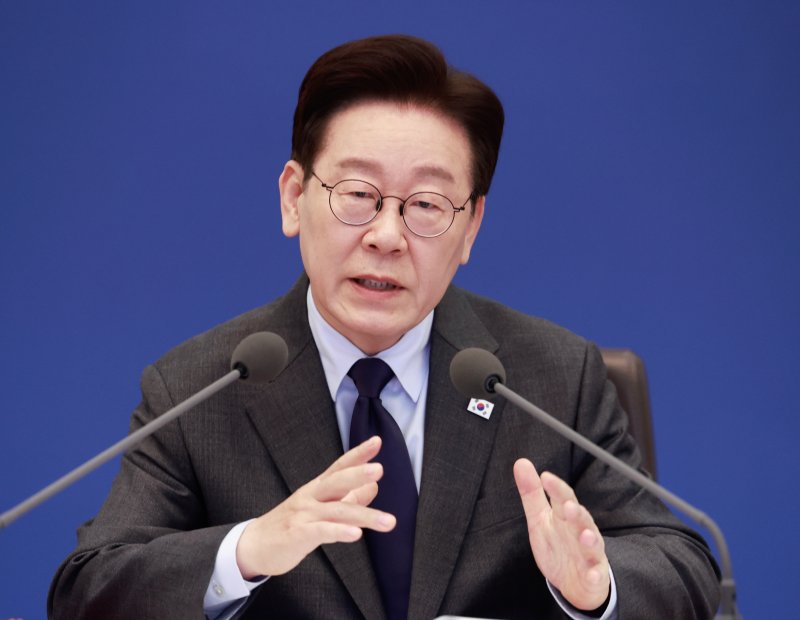 이재명 대통령이 24일 청와대에서 열린 국무회의에서 발언하고 있다. (청와대통신사진기자단) 2026.3.24 ⓒ 뉴스1 허경 기자