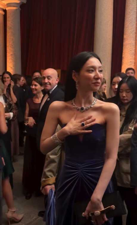 김지원/보그 홍콩 캡처