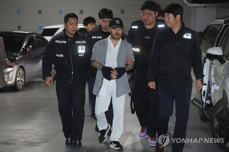 경찰청으로 압송된 '필리핀 마약왕' 박왕열 (출처=연합뉴스)