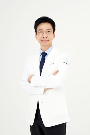 "탈모·흉터·모공, 더 이상 참지 마세요"…남성 피부 관리 패러다임 바뀐다