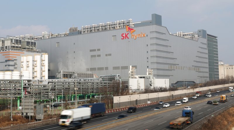 경기 이천시 SK하이닉스 본사의 모습. 뉴스1