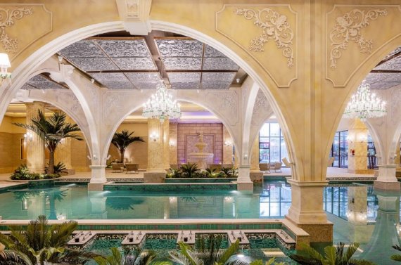 <하이엔드 주거 브랜드 1위 차지한 신검단 로열파크씨티Ⅱ 수영장 실제 사진 / DK아시아>