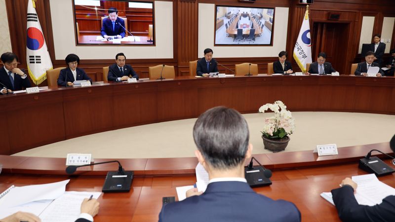 민생물가 특별관리 관계장관TF가 26일 오후 서울 종로구 정부서울청사에서 열려 구윤철 부총리 겸 재정경제부 장관이 발언하고 있다. 사진=서동일 기자