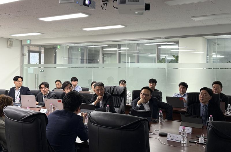 ‘디오 AX 디스커버리’ 프로젝트 추진을 위한 디오임플란트와 LG CNS의 킥오프 회의 현장. 디오임플란트 제공