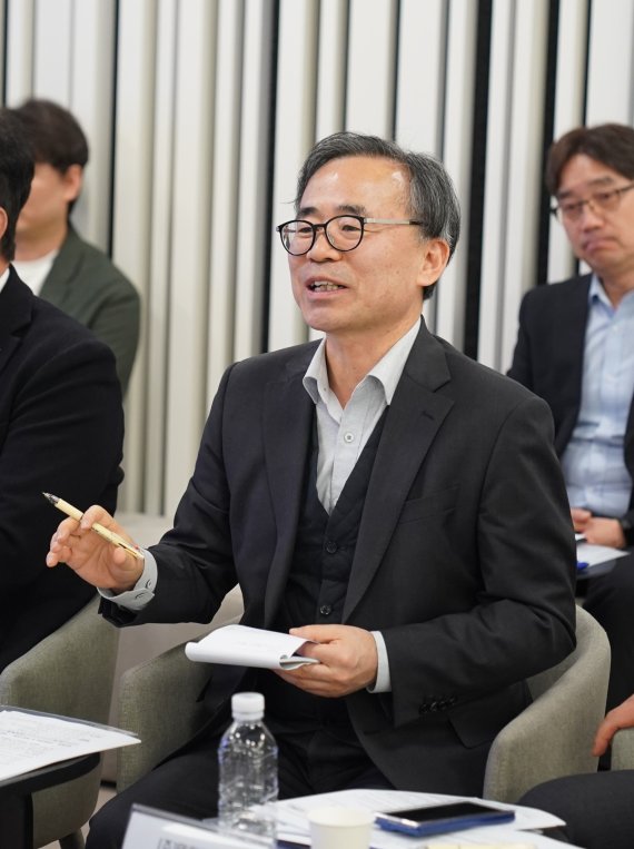 유비온 임재환 대표이사가 G밸리 중소기업의 AX 전환 지원 방향에 대해 발언하고 있다.