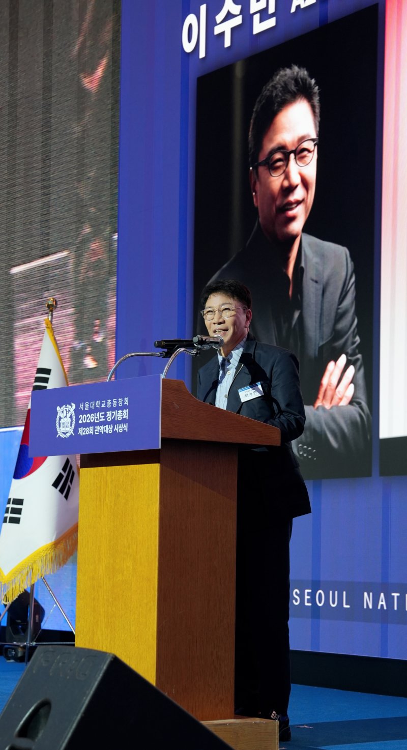 이수만 "15년 동안 생각한 새로운 촬영방법 완성"