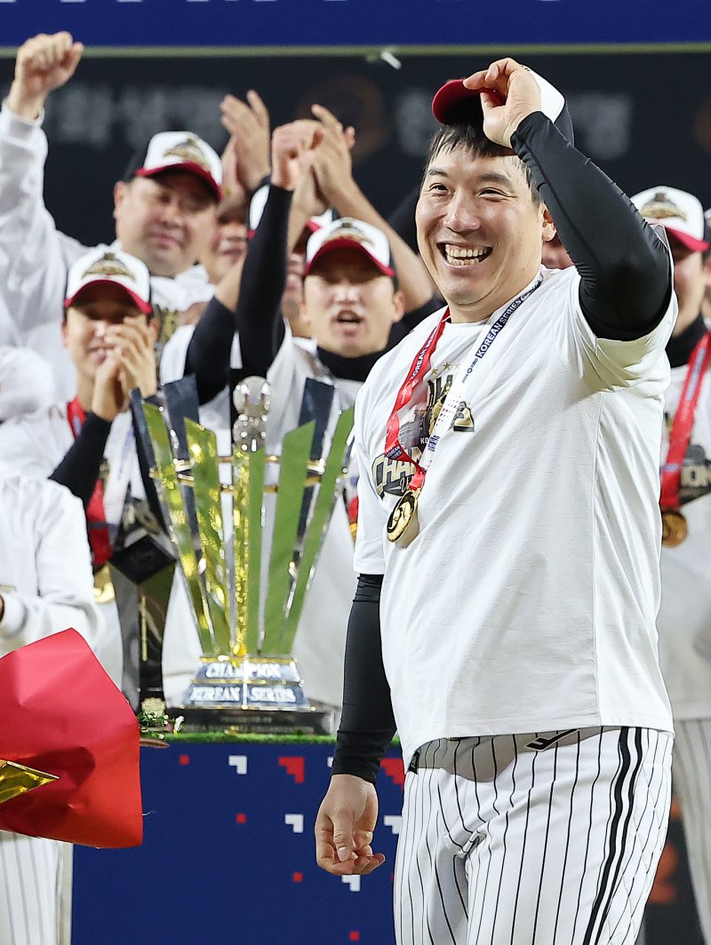지난해 LG 트윈스의 통합 우승을 이끈 김현수. 2025.10.31 ⓒ 뉴스1 김진환 기자