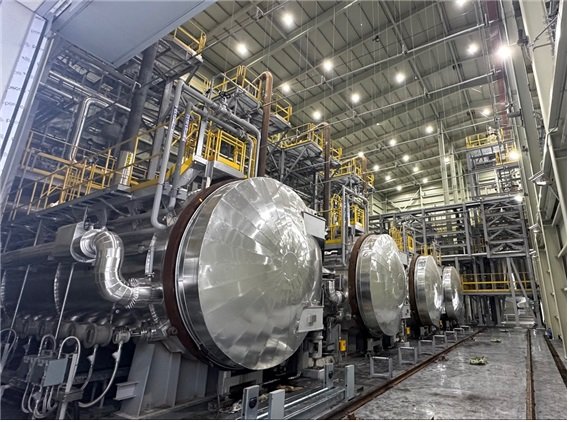 [광주=뉴시스] 폐플라스틱 비연소 저온 열분해 상용화 공장으로서 ‘ISCC PLUS, KTL,PSM’ 3개 심사를 모두 통과하고. 연 7,000톤 이상의 폐플라스틱을 나프타 수준의 재생원료로 복원하는 데 성공한 국내유일의 웨이브정읍의 RGO 분해 설비. (사진=도시유전 제공) 2026.03.28. photo@newsis.com *재판매 및 DB 금지