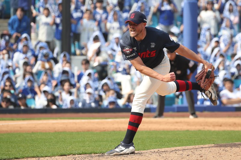 비슬리가 역투했지만, 결국 패전의 멍에를 안았다.연합뉴스