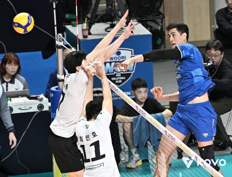 소설도 이렇게 쓰면 욕먹는다… 2연속 ‘리버스 스윕’ 사상 초유의 대업, 현캐가 증명한 ‘왕의 귀환’