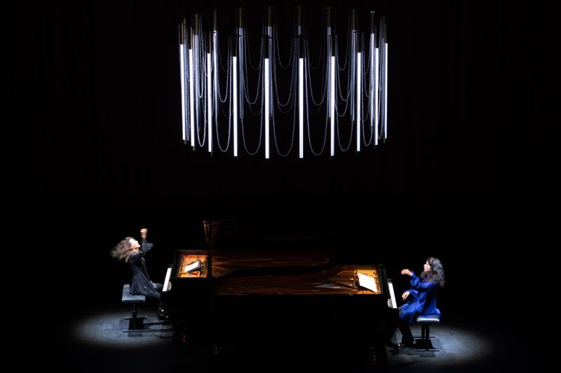 자매 피아니스트 카티아·마리엘 라베크. LG아트센터 제공