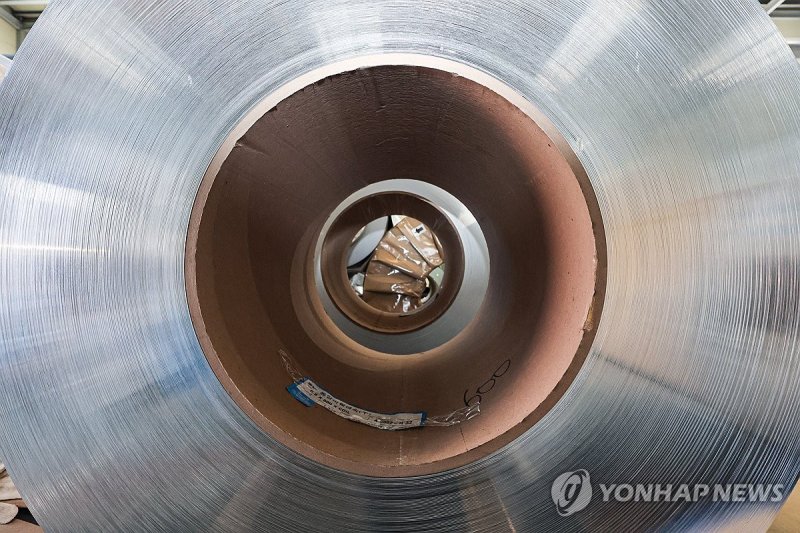 공장에서 출하 준비 중인 알루미늄 제품. 사진=연합뉴스