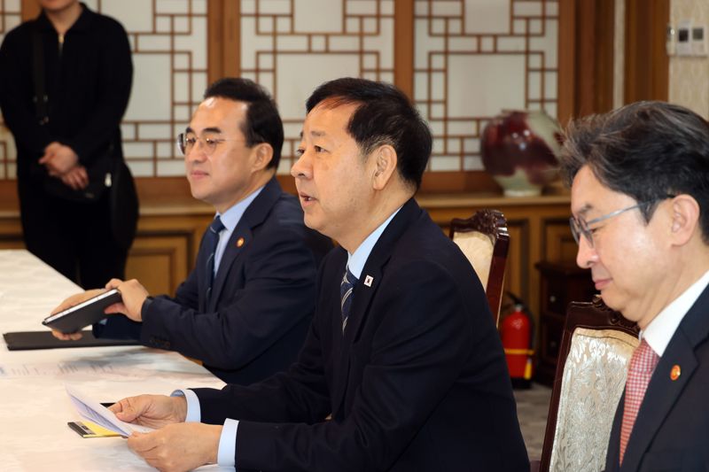 거시재정금융간담회가 1일 오전 정부서울청사에서 열려 구윤철 부총리 겸 재정경제부 장관이 발언하고 있다. 사진=서동일 기자