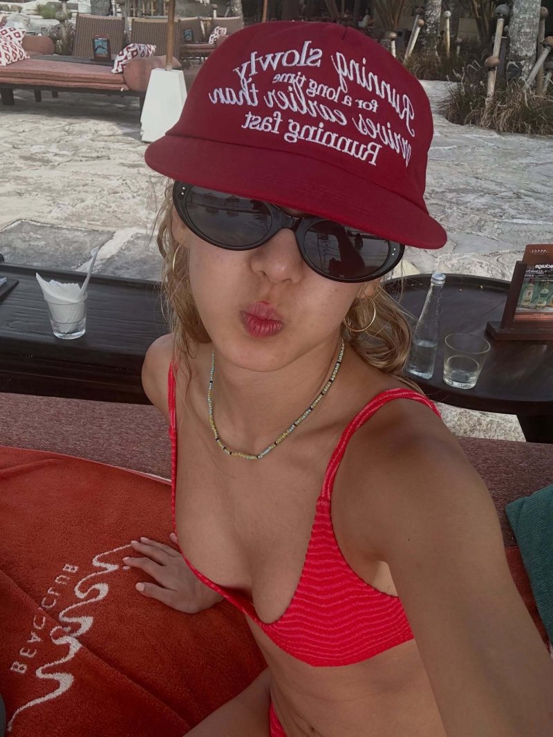 효연, 섹시함 가득한 비키니 자태…건강미 가득 구릿빛 피부