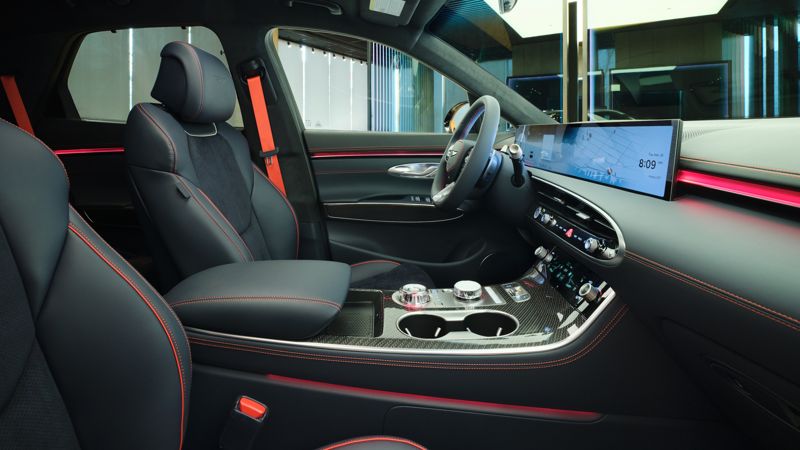 제네시스 ‘GV70 그래파이트 에디션’ 내장 이미지. 제네시스 제공.