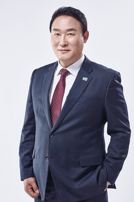 대통령 표창을 받은 쓰리에이치 정영재 대표 (사진=쓰리에이치)