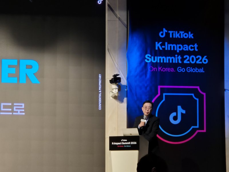 [서울=뉴시스] 신효령 기자=정재훈 틱톡코리아 운영 총괄이 2일 서울 강남구 엘리에나 호텔에서 열린 틱톡 K-임팩트 서밋 2026 미디어간담회에서 발언하고 있다. 2026.04.02. photo@newsis.com
