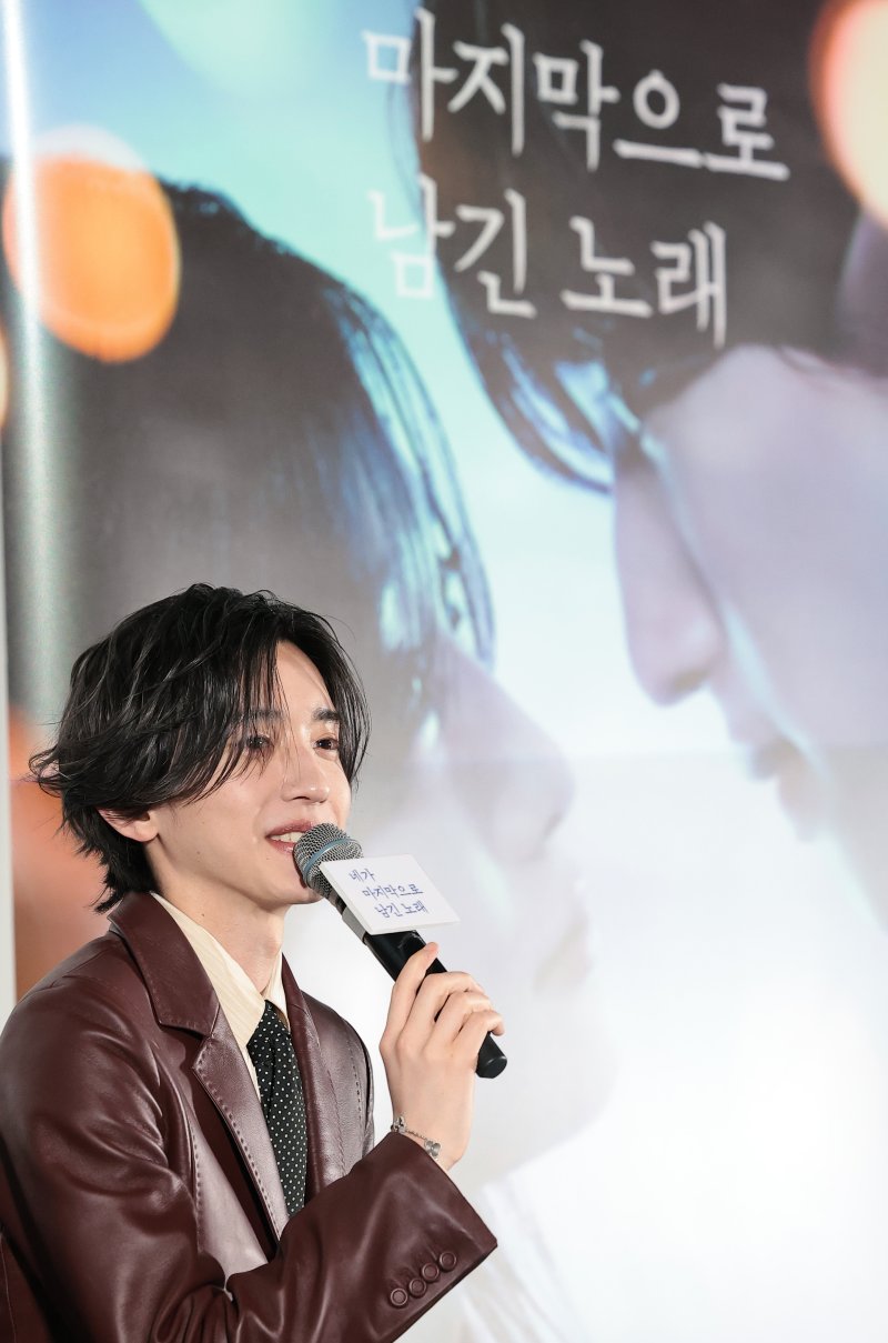 일본 배우 미치에다 슌스케(道枝駿佑)가 3일 서울 용산구 CGV용산아이파크몰에서 열린 영화 ‘네가 마지막으로 남긴 노래’ 기자 간담회에서 취재진 질문에 답하고 있다. 지난 1일 개봉한 '네가 마지막으로 남긴 노래'는 시를 쓰는 소년 '하루토'와 노래로 세상을 그리는 소녀 '아야네'가 둘만의 음악과 사랑을 완성해 가는 청춘을 그린 작품이다. 2026.4.3 ⓒ 뉴스1 권현진 기자