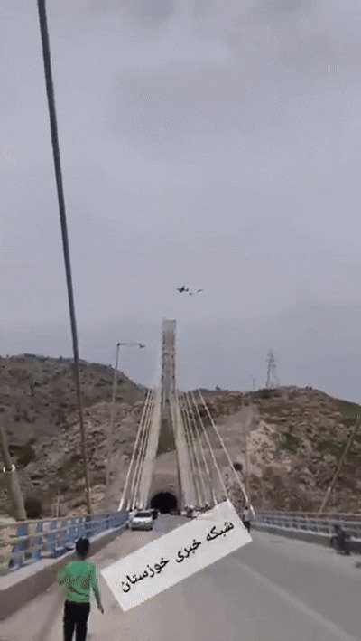 미 공군 HC-130J와 HH-60G 헬기가 이란에서 추락한 F-15E 조종사를 찾기 위한 CSAR 임무에 투입됐다. (출처= @Osinttechnical 엑스(X) 계정)