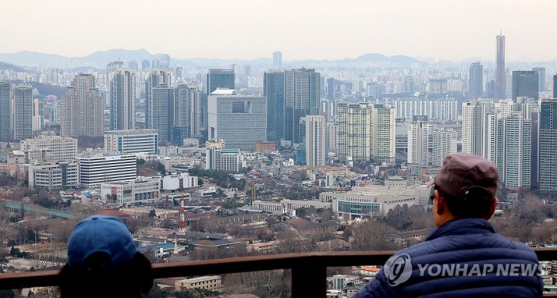 서울 강남 3구와 용산구 아파트값 하락 전환 (출처=연합뉴스)