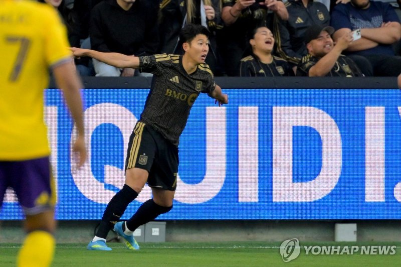 '골잡이에서 특급 도우미로' 손흥민, 생애 첫 4도움 폭발... MLS 도움 1위 등극