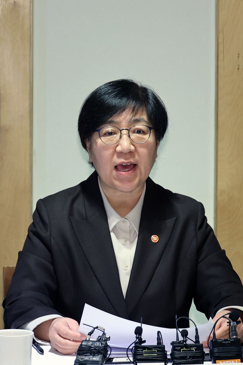 정은경 보건복지부 장관이 6일 서울 중구 컨퍼런스하우스 달개비에서 열린 중동전쟁 대응 제2차 보건의약단체 회의에 참석해 발언하고 있다. 사진=서동일 기자