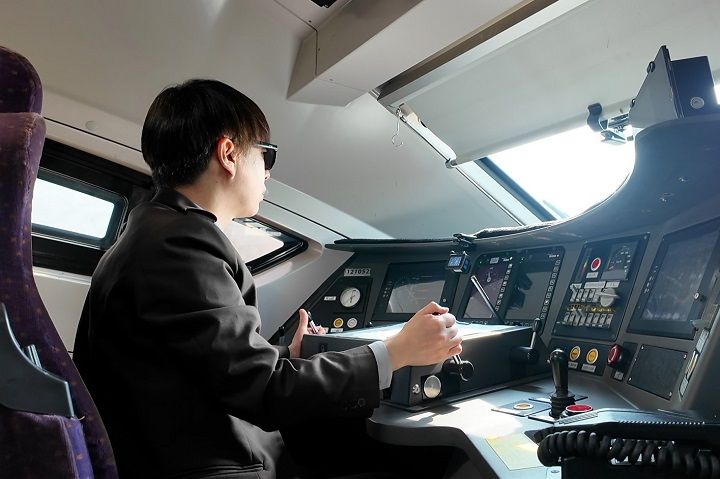 SRT 30㎞ 타력 운전…전력소비 줄인다 "에너지 절감 동참"