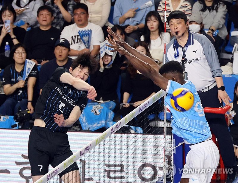 이적료 24억? 보상선수? 허수봉 가치에 비하면 완전 헐값이다... 문제는 현캐에 대한 그의 충성심뿐이다