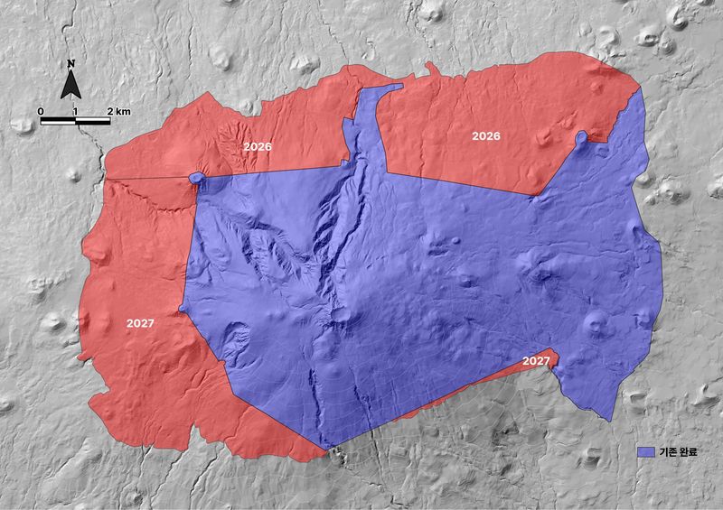 파란색은 기존 완료 구역, 붉은색은 2026년과 2027년 단계별 추가 조사 예정 구역이다. 제주도는 추가 61㎢ 조사를 통해 한라산국립공원 전체를 아우르는 정밀토양도를 완성할 계획이다. /사진=제주특별자치도 제공