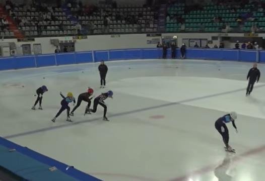 여유 있게 결승선 통과하는 최민정(맨 오른쪽) (출처=연합뉴스)