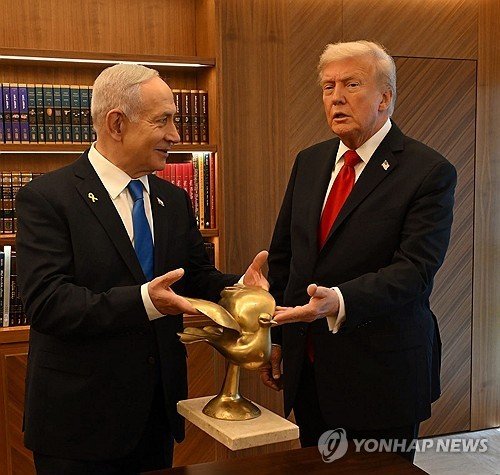 네타냐후와 트럼프 (출처=연합뉴스)