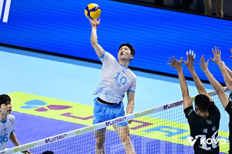 공격하는 대한항공의 정지석 (출처=연합뉴스)