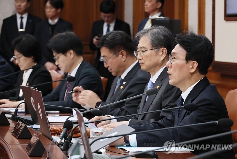 김민석 총리, 임시 국무회의 발언 (출처=연합뉴스)