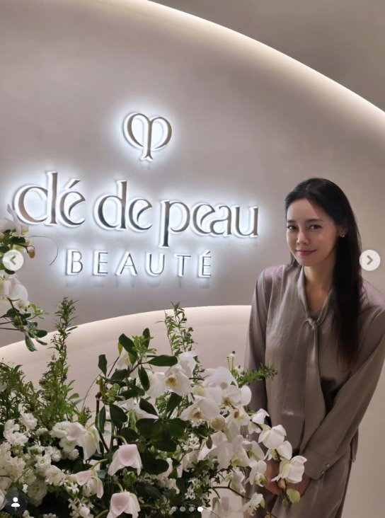 안현모, 스파 가운만 걸치고 늘씬 몸매 자랑