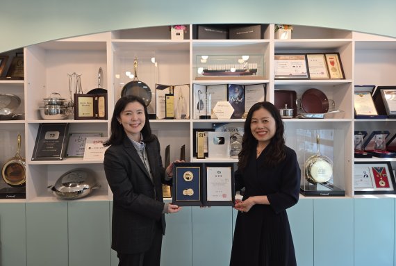 쿡셀 김진숙 대표, 지역경제 활성화 공로 경기도지사 표창 수상