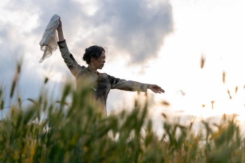 영화 '내 이름은' 속 장면. 렛츠필름/아우라픽처스 제공