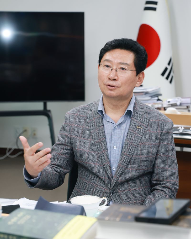이상일 용인시장, 재선 도전 "반도체 이전 논란 저지하고 용인르네상스 2.0 완성"[경기포커스]