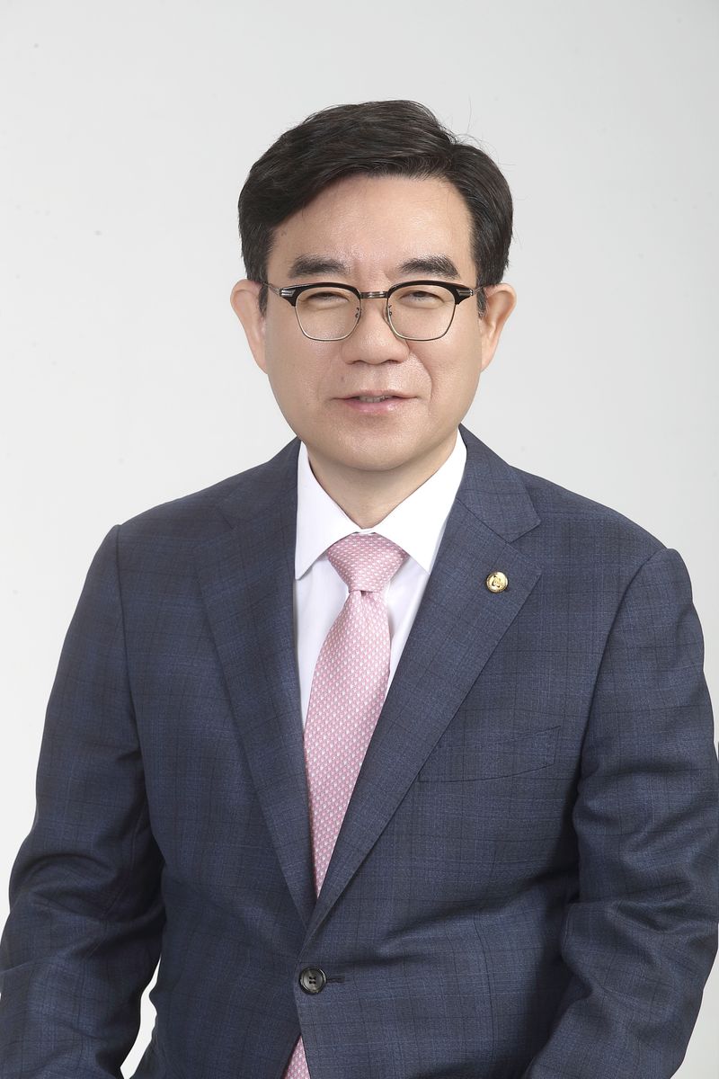 조영훈 한국로봇산업진흥원 원장. 한국로봇산업진흥원 제공