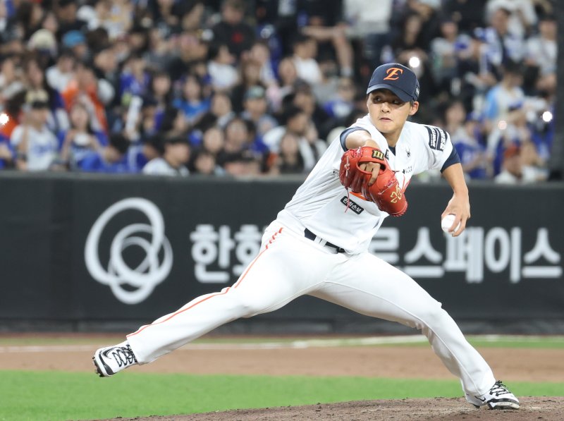 '평범한 뜬공을 뚝…' 한화 외야 뚫린 틈, 삼성이 잔인하게 뚫었다! 파죽의 6연승 '선두 질주' [매치 포커스]